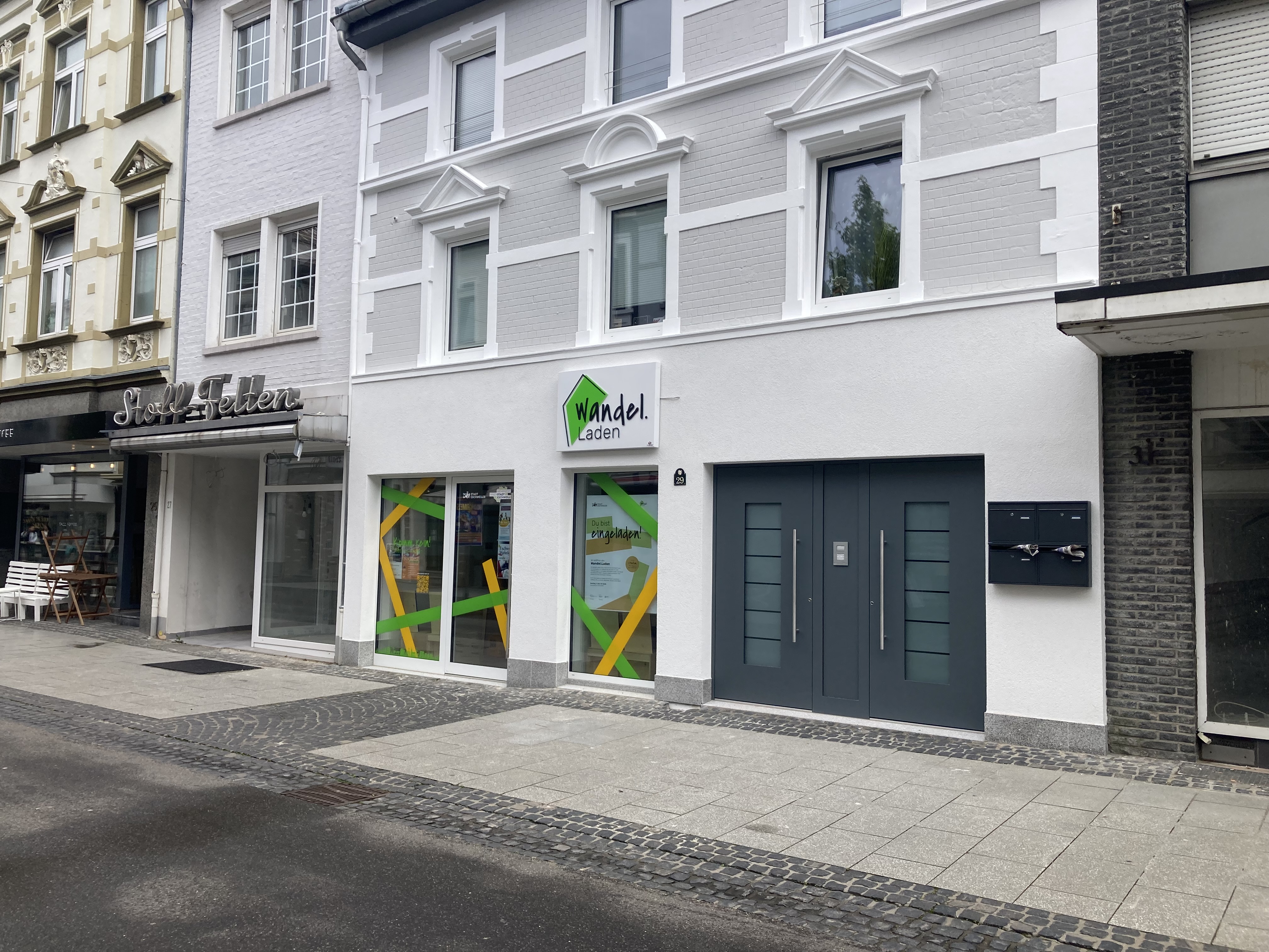 Fassade und Schaufenster des Wandel.Ladens